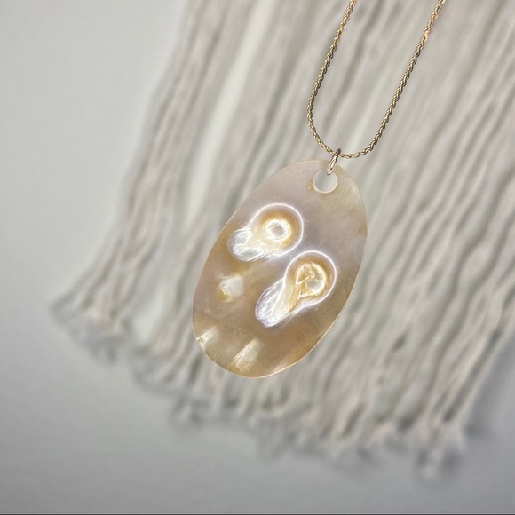 Stunning Blister Pearl Pendant Necklace - Picture 4 of 8